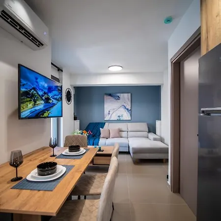 Nestia Urban Aparthotel