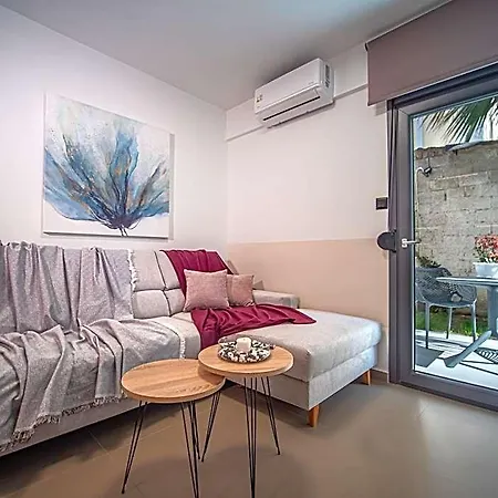 Aparthotel Nestia Urban