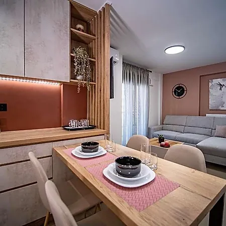 Nestia Urban 4*