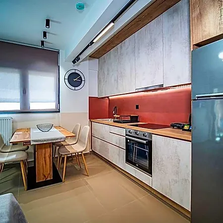 Aparthotel Nestia Urban 4*